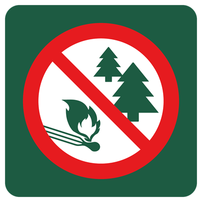 Skogbrann skilt - Forbudsskilt som advarer mot bruk av åpen ild. Foto.